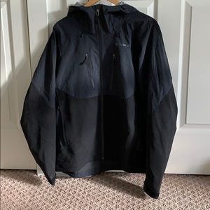 Patagonia rain jacket size large